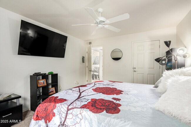 Building Photo - 17017 N 12th St