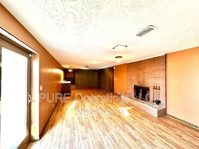 Building Photo - 1024 N 74th Ave