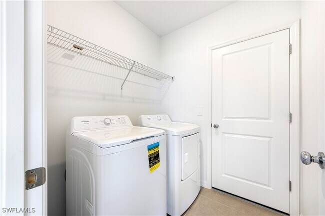Building Photo - 4098 Lattuca Ln
