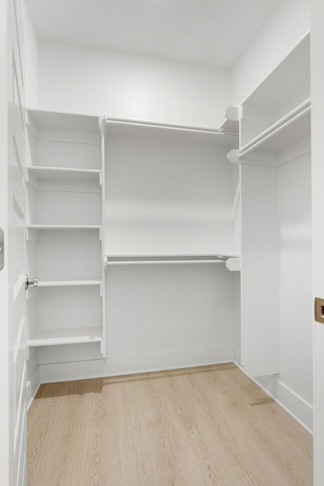 Building Photo - The Retreat at Been Road Villas 3 Bed, 2 Bath