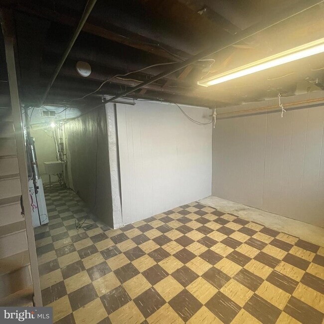 Building Photo - 4416 Marple St