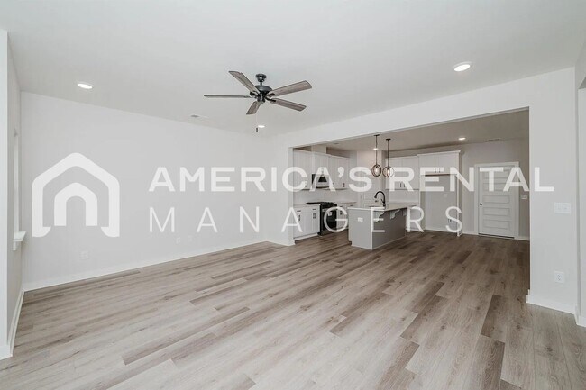 Building Photo - Modern Elegance at Unali Townes!