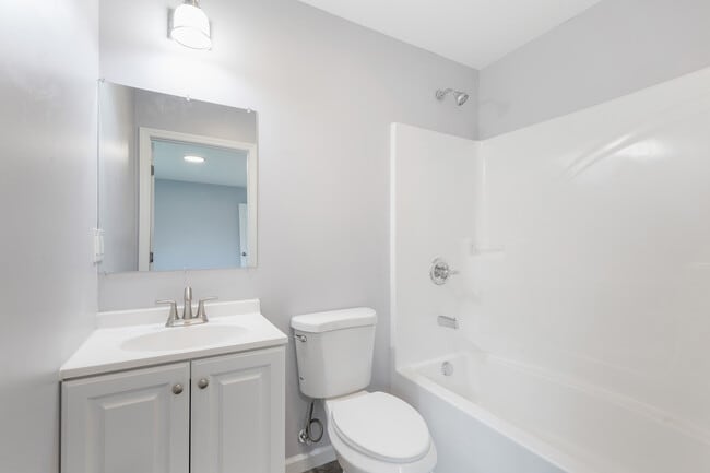 Building Photo - 6900 Seaver Dr NW