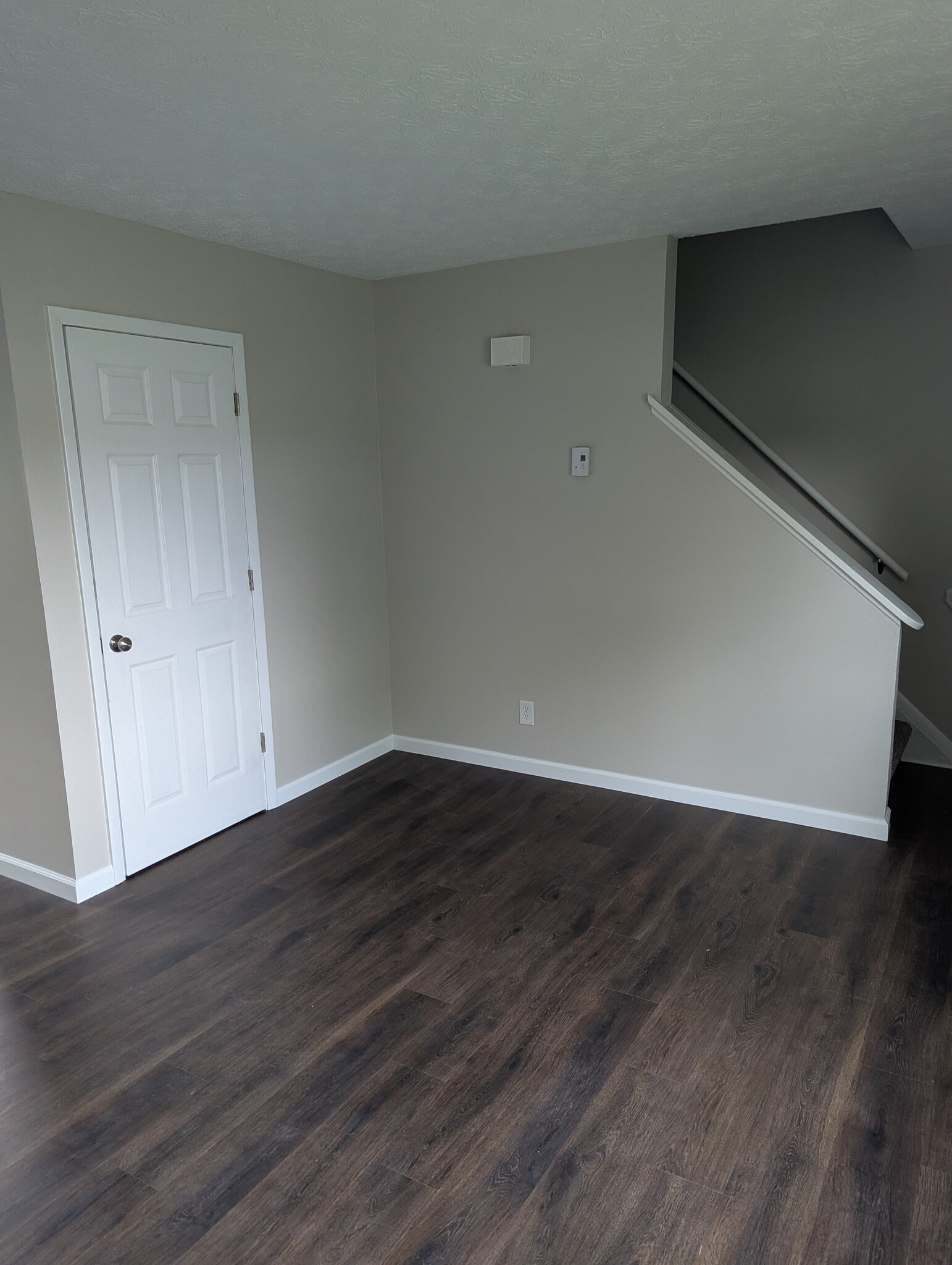 Living room - 751 S Broad St