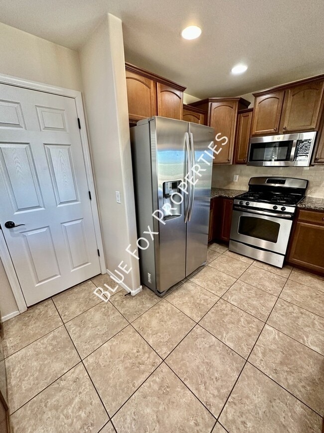 Building Photo - 13323 N Barlassina Dr