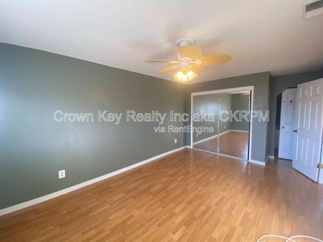 Building Photo - 80 Portola Way