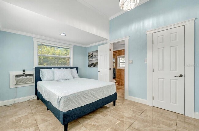 Building Photo - 2963 Bahia Vista St