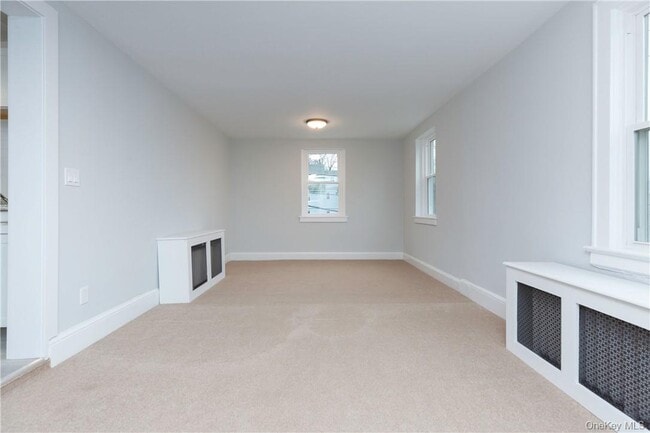 Building Photo - 167 Brook St