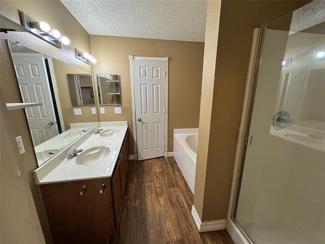 Building Photo - 512 Magdalen Ave