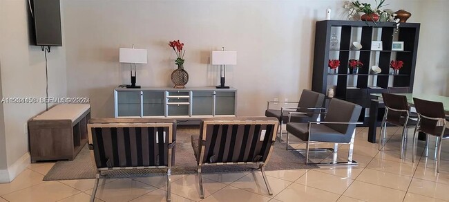 Building Photo - 457 Vista Isles Dr