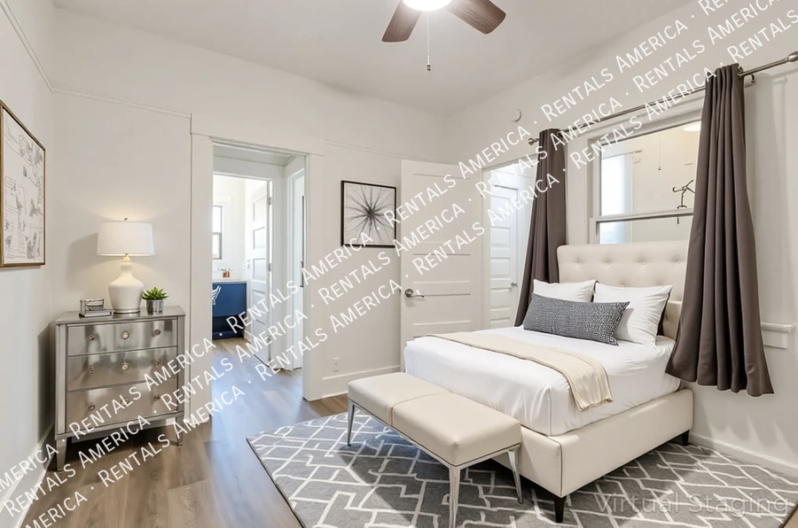 Building Photo - 826 E 6th St