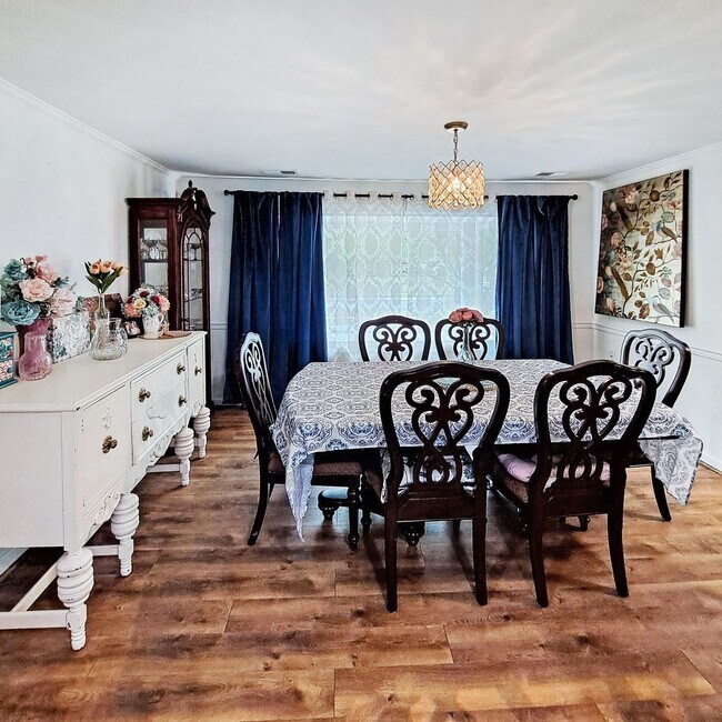 Building Photo - 3506 Lisa Ln