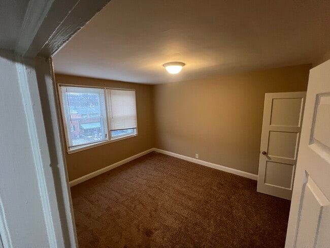 Building Photo - 44X Random Rd