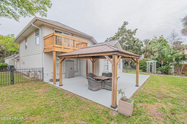 Building Photo - 6236 Clover Bend Dr