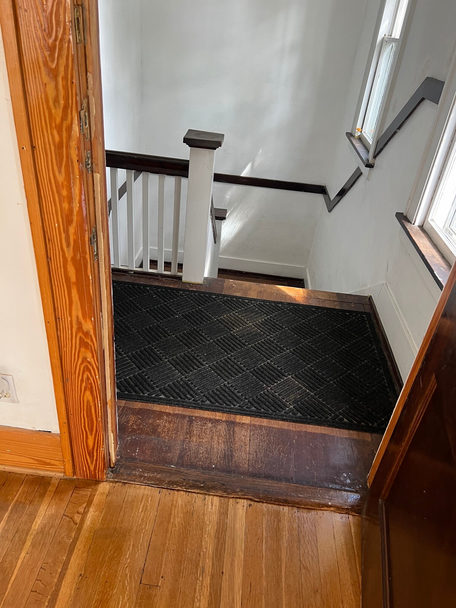 Building Photo - 560 29th St