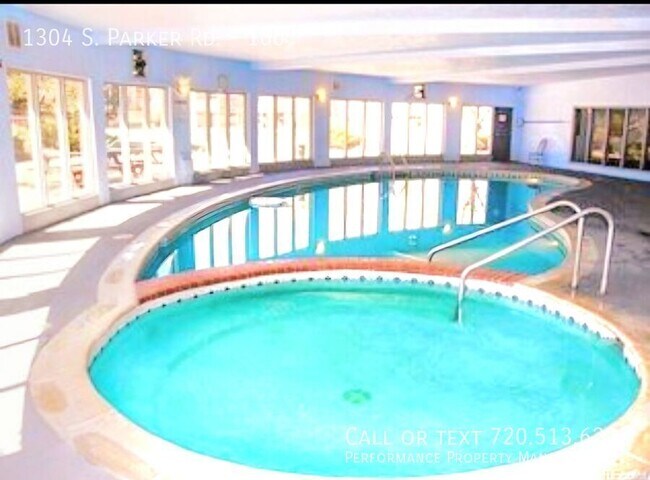 Building Photo - 1304 S Parker Rd