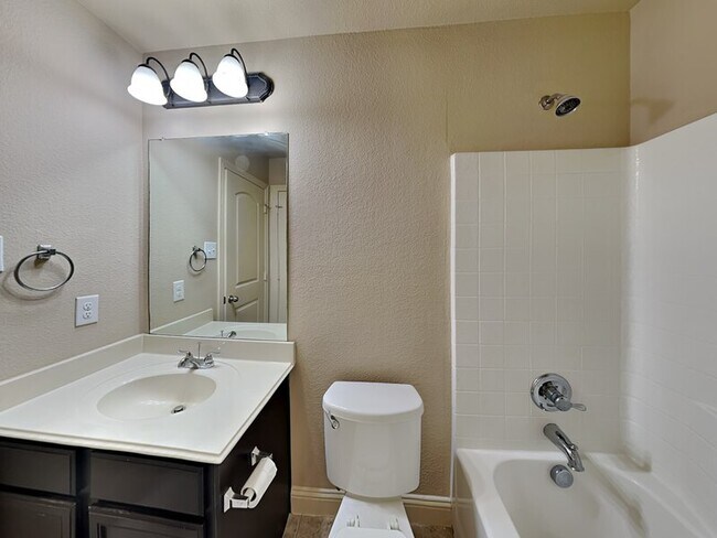 Building Photo - 5860 Burgundy Rose Dr