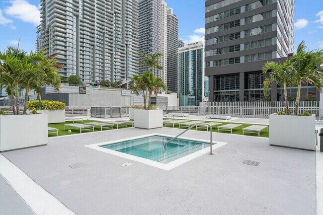 Building Photo - 690 SW 1st Ct
