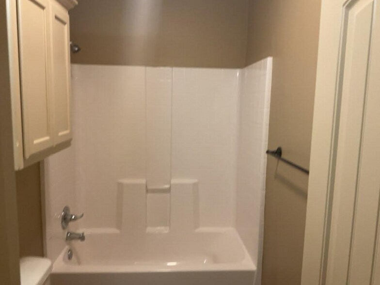 Building Photo - 14537 S Urbana Ct