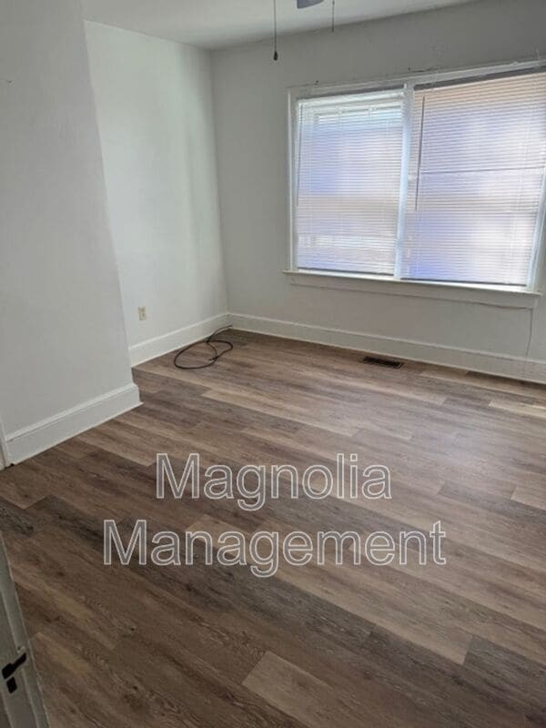 Building Photo - 1436 Perry Ave