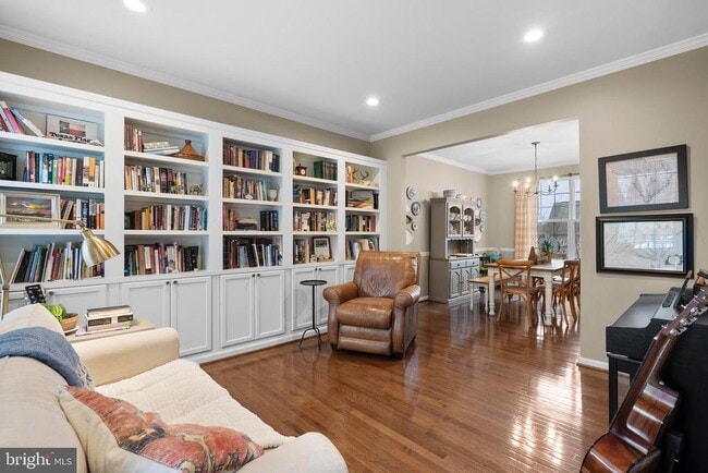 Building Photo - 35507 St James Dr