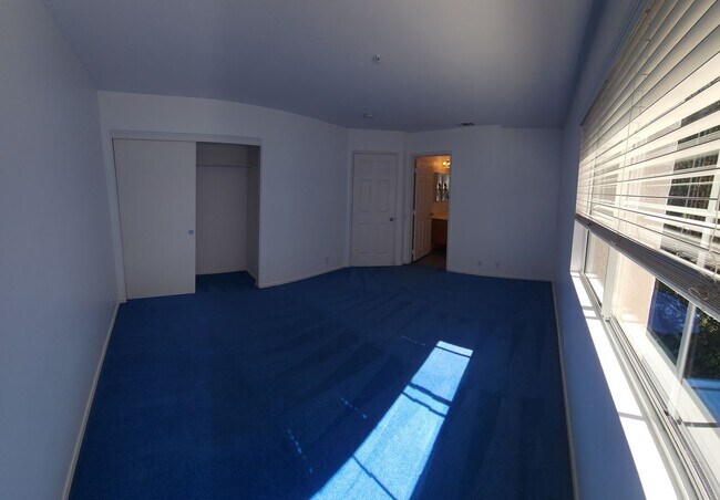 Building Photo - Fantastic home in the Arbors!