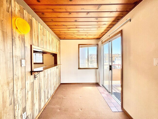 Building Photo - Incredible Value Just Steps from the Sand ...