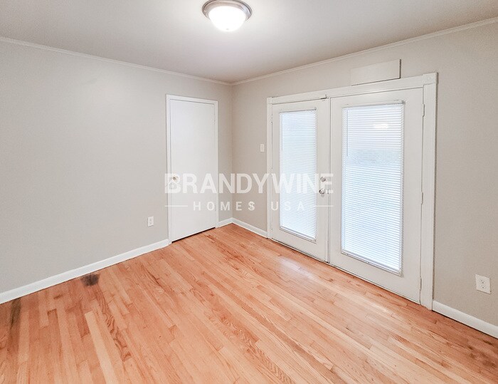 Building Photo - 3035 Christine Rd