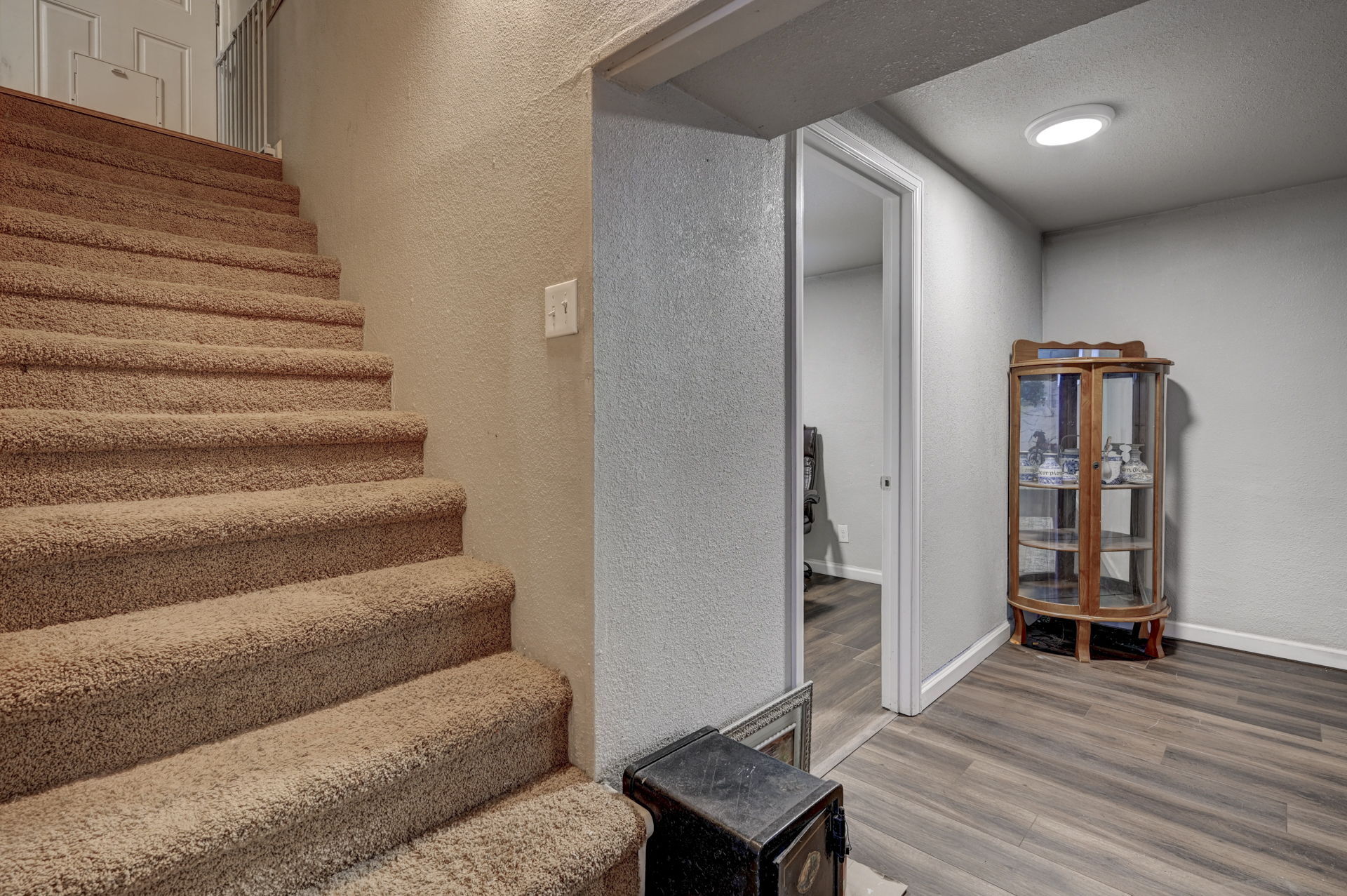 Building Photo - 1222 Hartford St