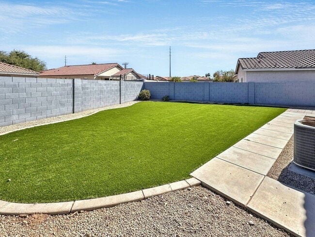 Building Photo - 5660 E Forge Cir