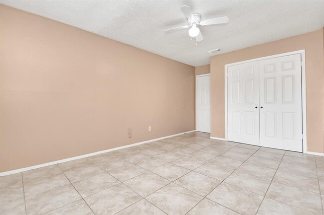 Building Photo - 17035 Quail Bend Dr