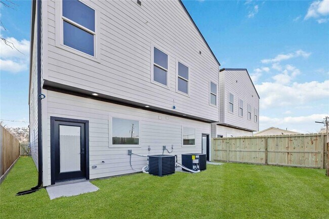 Building Photo - 7719 Orebo St