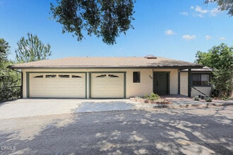 Building Photo - 534 Alta Vista Ave