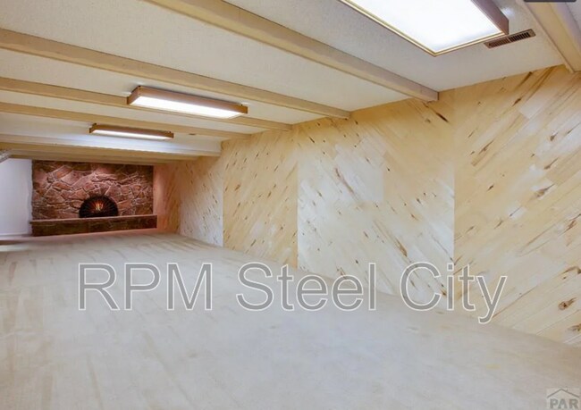 Building Photo - 2541 Taylor Ln