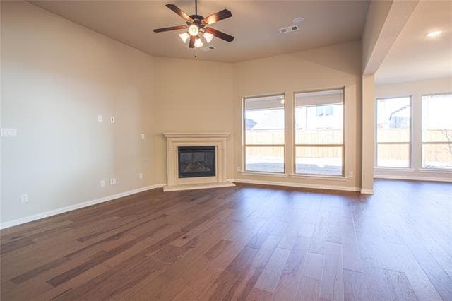 Building Photo - 1708 Daisy Corner Dr
