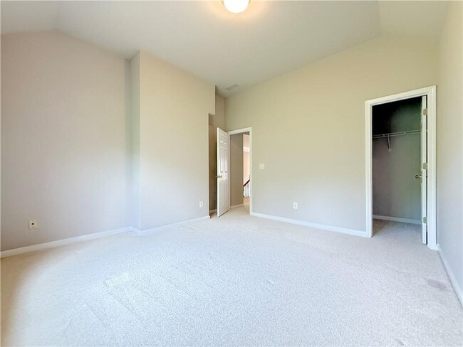 Building Photo - 3500 Millwater Crossing NE