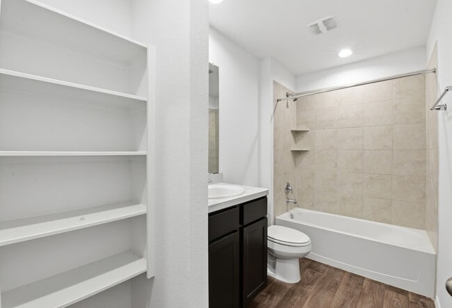 Building Photo - 5210 Ternberry Frst Ln