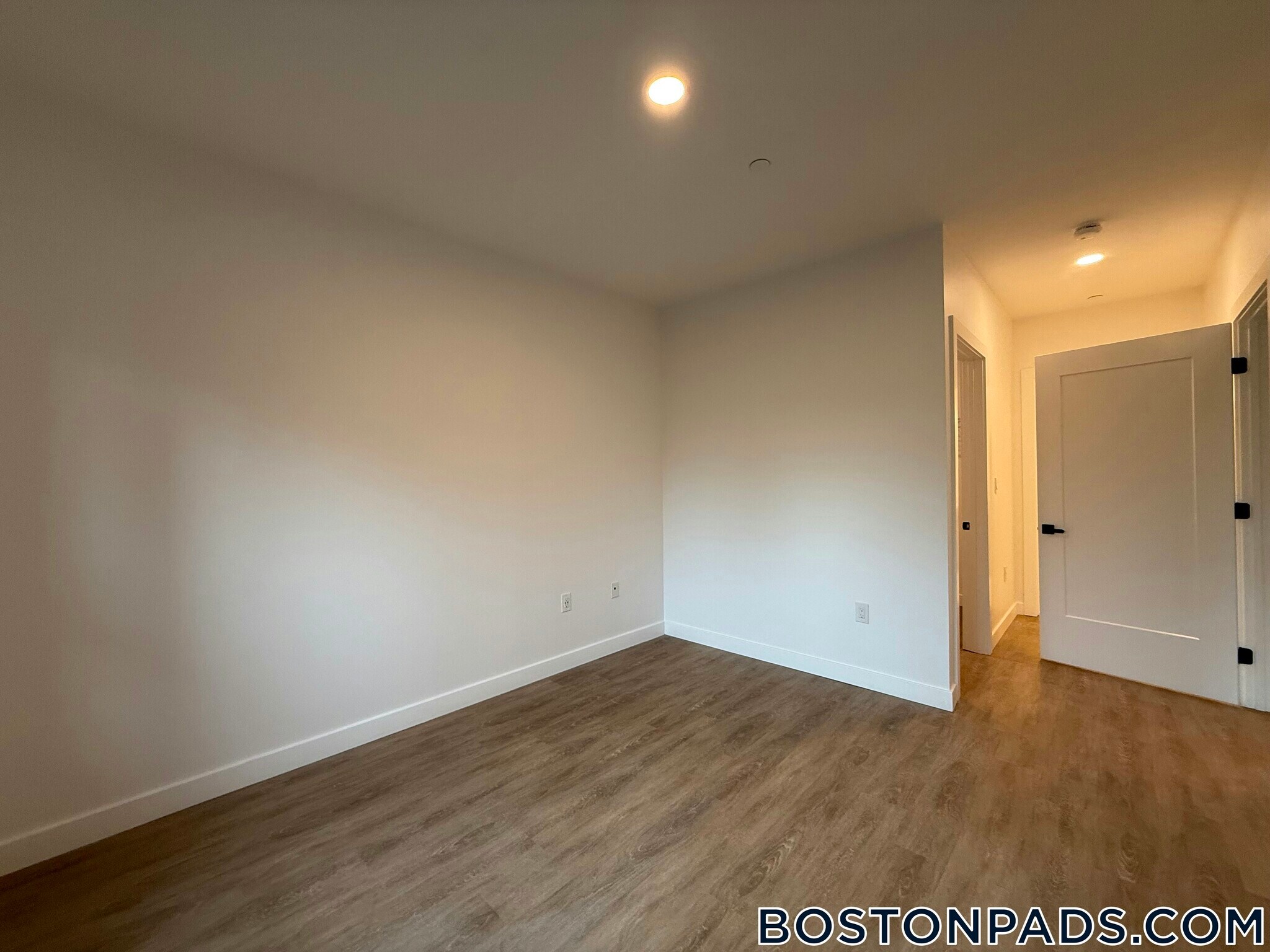 Building Photo - 199 Gardner St