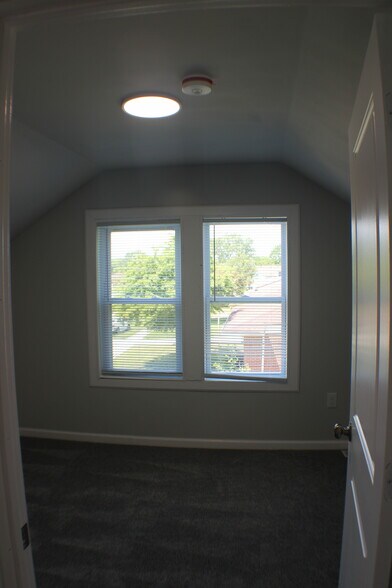Building Photo - 13021 E 13 Mile Rd
