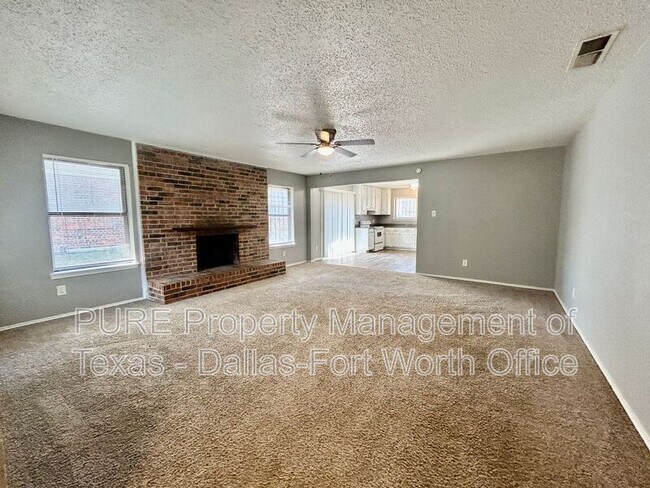 Building Photo - 4605 Menzer Rd