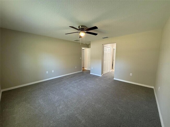 Building Photo - 10426 SW 133 Ave