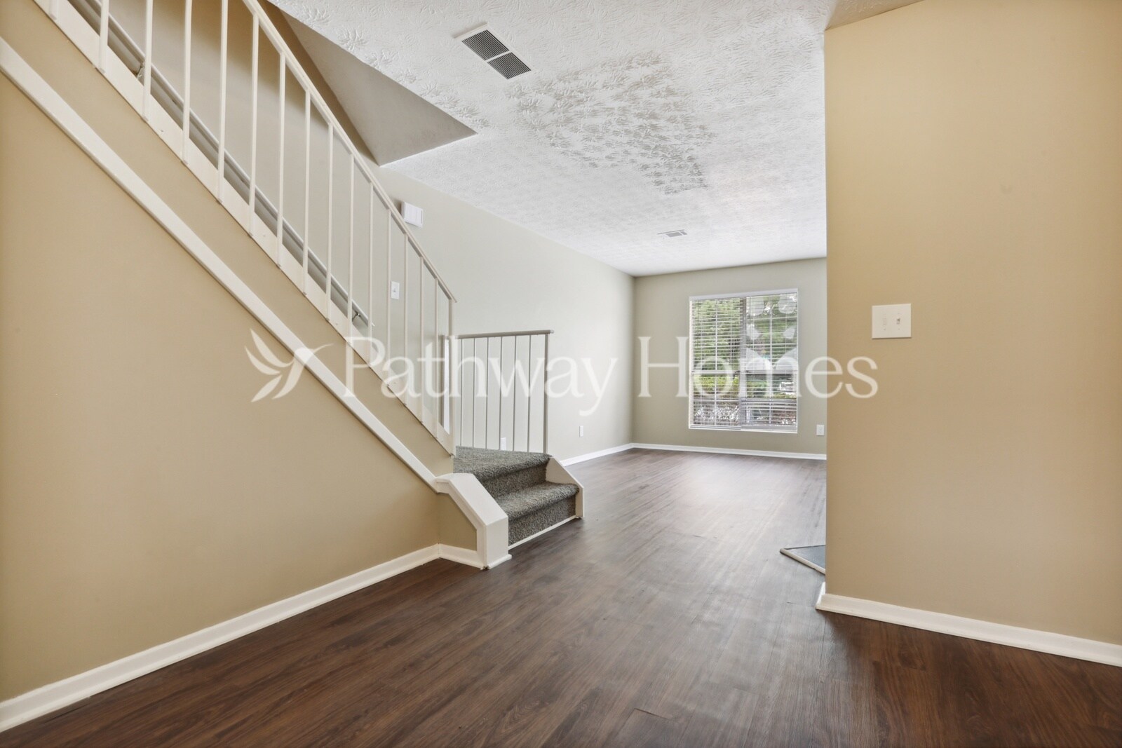 Building Photo - 478 Prince of Wales