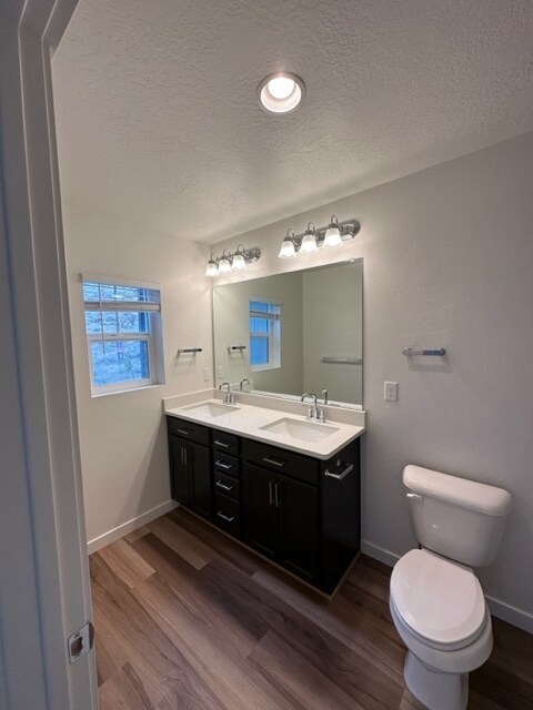 Building Photo - Adorable 4 bedroom Townhome in Lehi