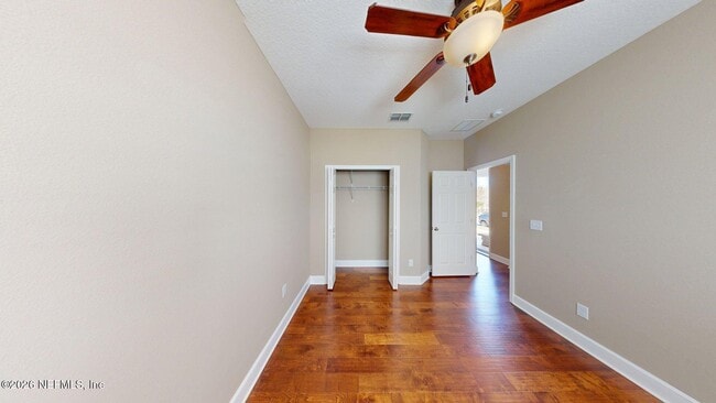 Building Photo - 285 Garden Wood Dr