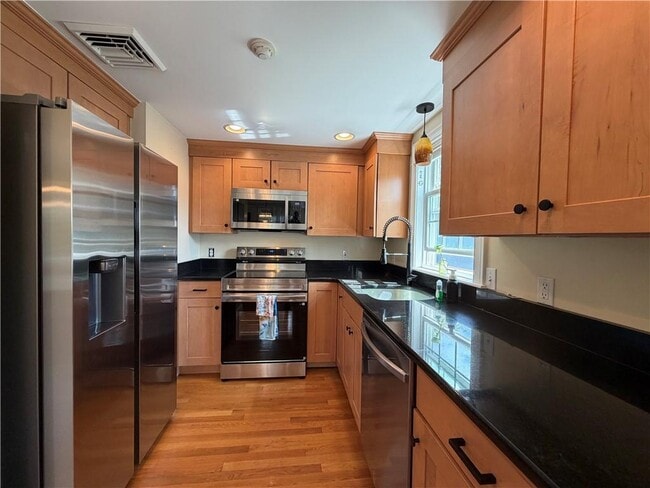 Building Photo - 40 Prospect Ave