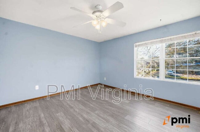 Building Photo - 705 Mill Landing Rd