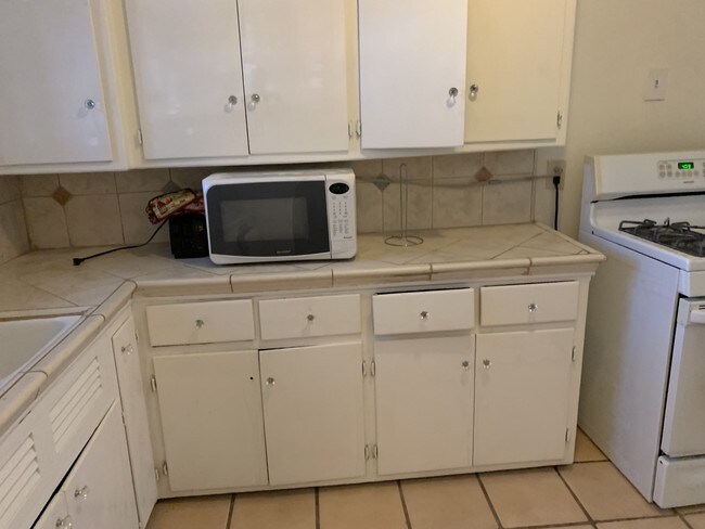 Building Photo - 6222 Banner Ave