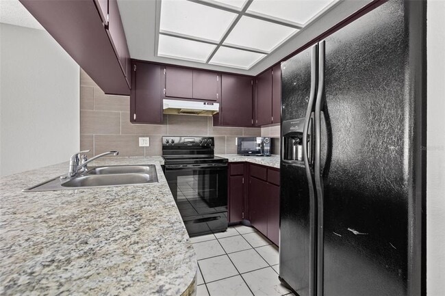 Building Photo - 2715 63rd Terrace N