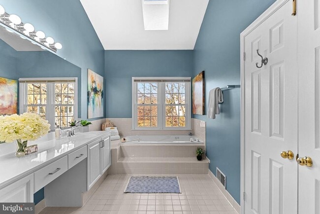 Building Photo - 1707 Leighton Wood Ln