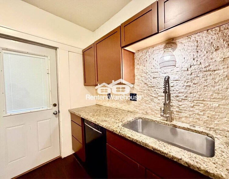 Building Photo - 3612 Ingersoll Ave